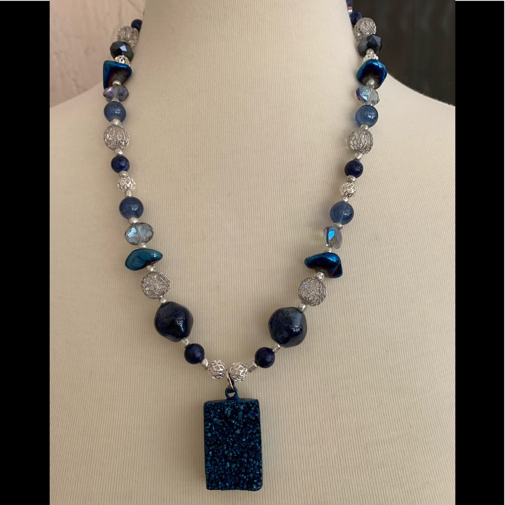 Druzy Pendant Necklace